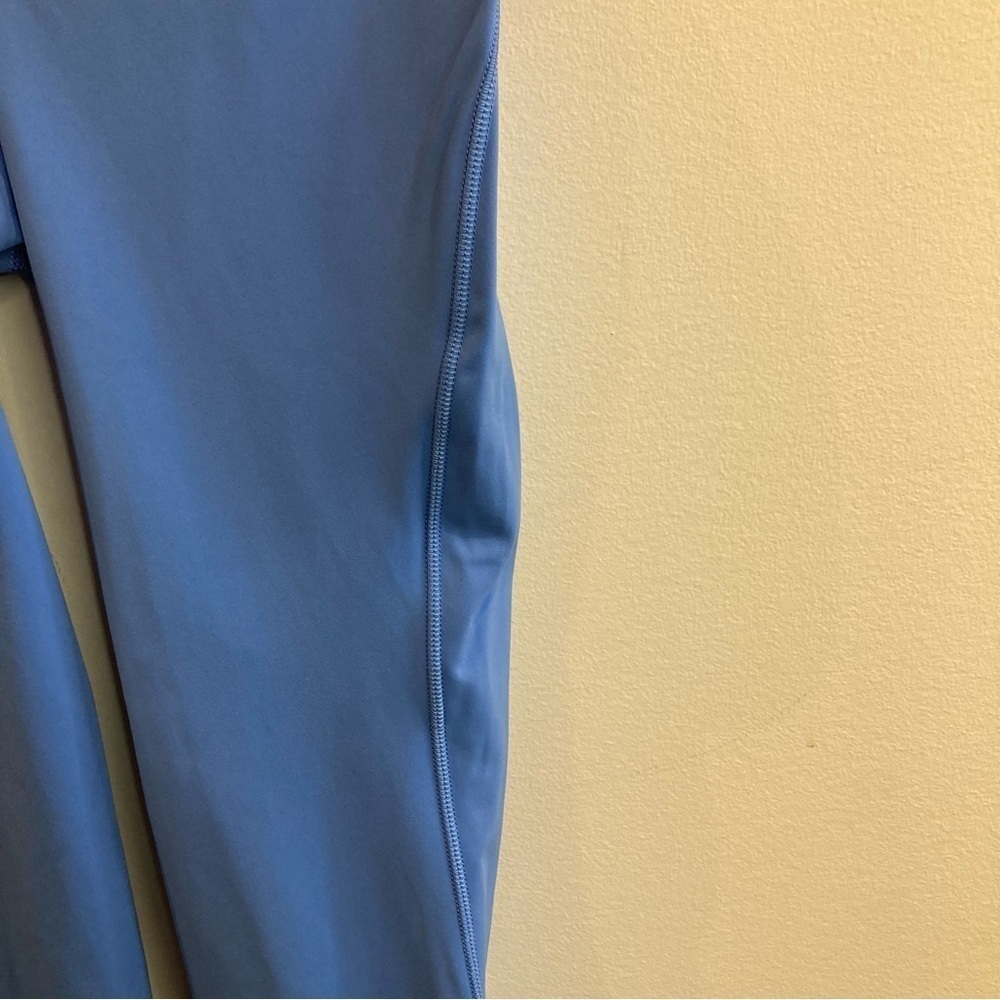 LULULEMON Sz 2 Align Internal Drawstring and Card Pocket Super Soft Leggings - Picture 4 of 12